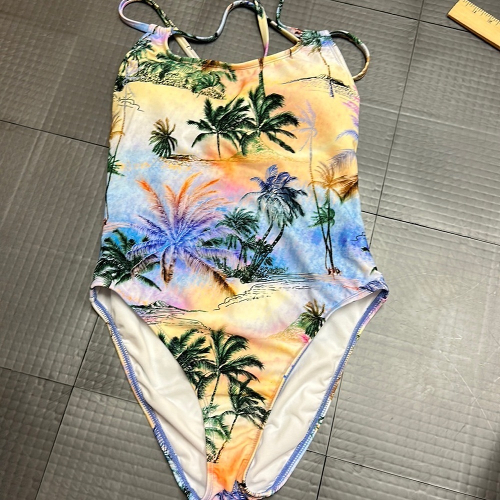 SANDFLOWER WOMENS SIZE MEDIUM ONE PIECE PALM TREE SWIMSUIT BATHING SUIT